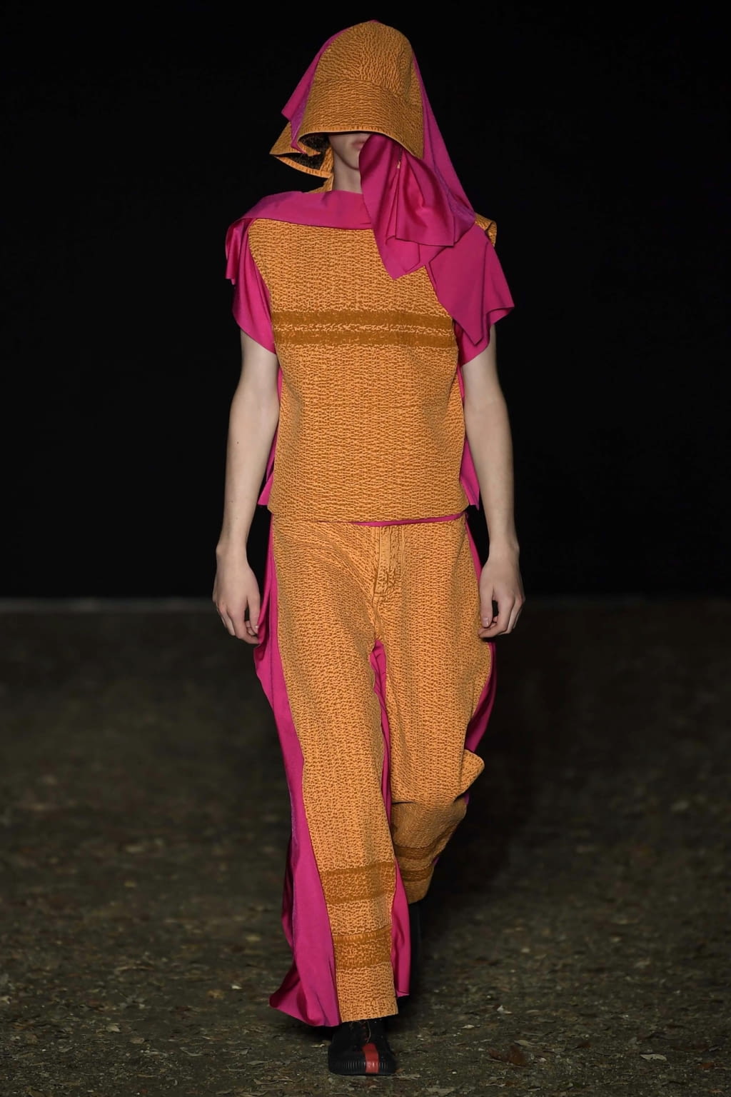 Fashion Week Florence Spring/Summer 2019 look 11 from the Craig Green collection 男装