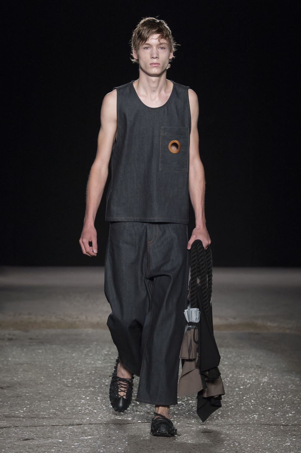 Fashion Week London Spring/Summer 2018 look 3 from the Craig Green collection 男装