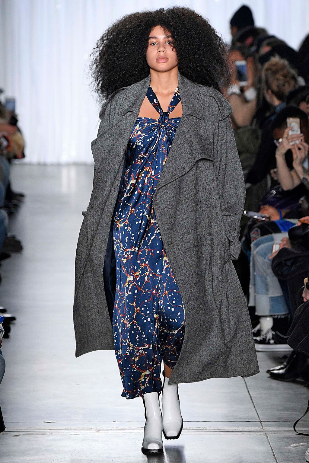 Fashion Week New York Fall/Winter 2018 look 2 from the Creatures of Comfort collection womenswear