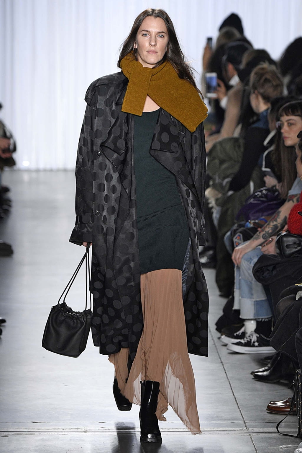Fashion Week New York Fall/Winter 2018 look 22 from the Creatures of Comfort collection womenswear