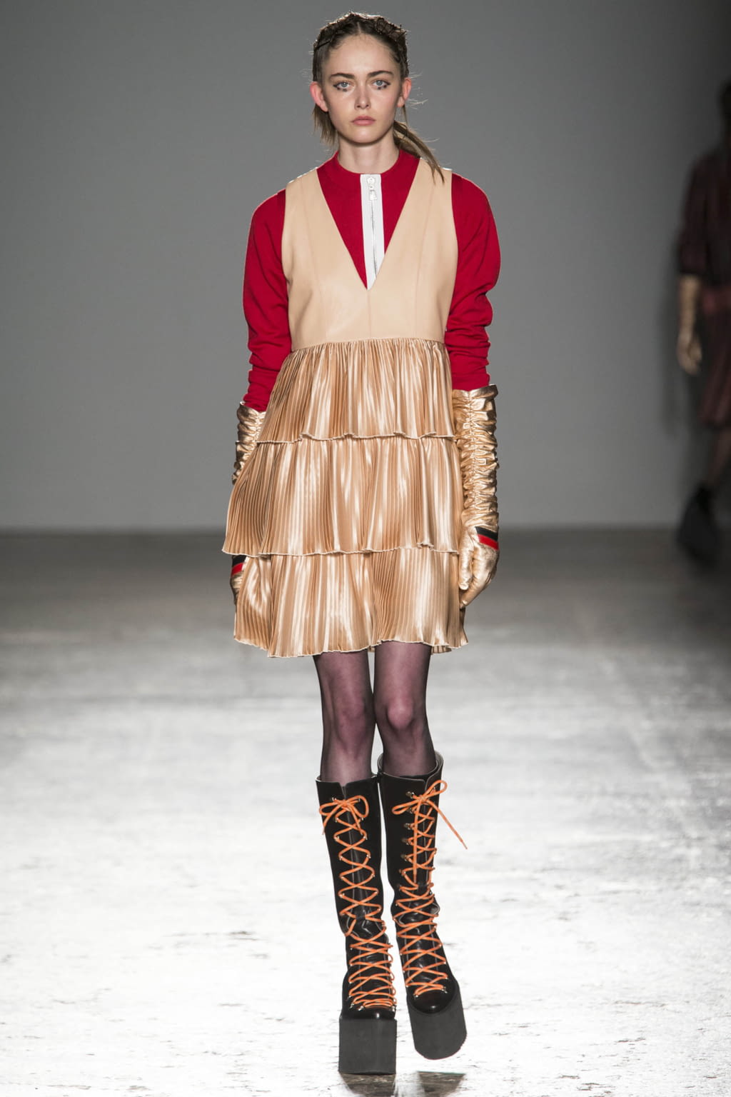 Fashion Week Milan Fall/Winter 2017 look 20 from the Cristiano Burani collection womenswear