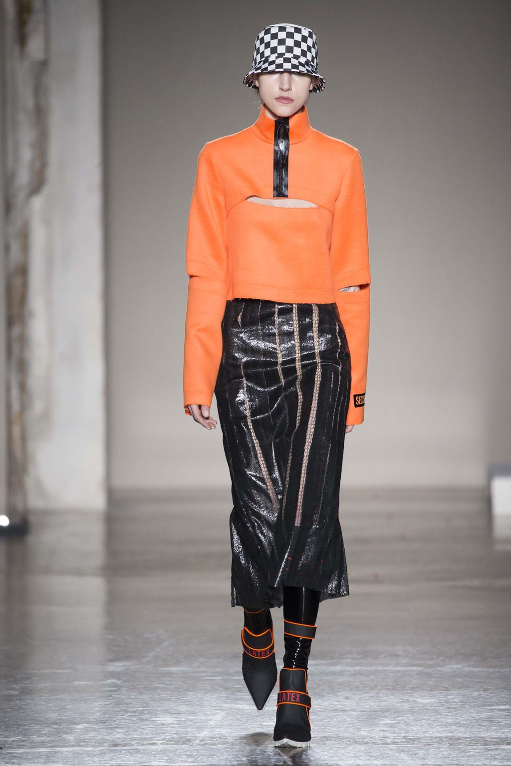 Fashion Week Milan Fall/Winter 2018 look 18 from the Cristiano Burani collection womenswear