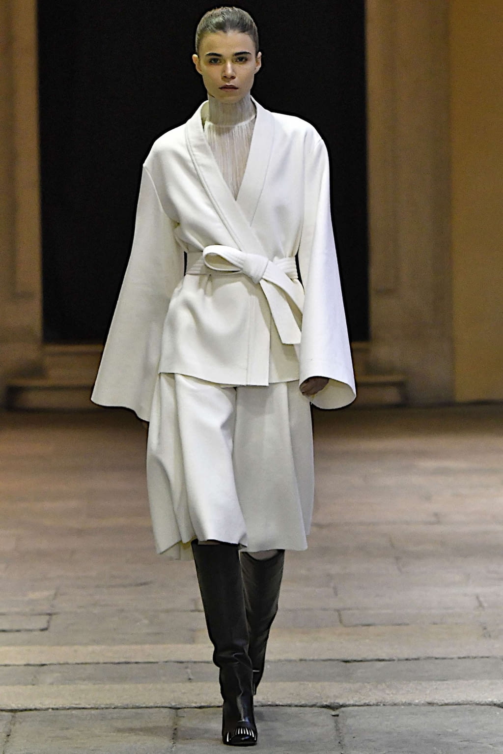 Fashion Week Milan Fall/Winter 2019 look 18 de la collection Cristiano Burani womenswear
