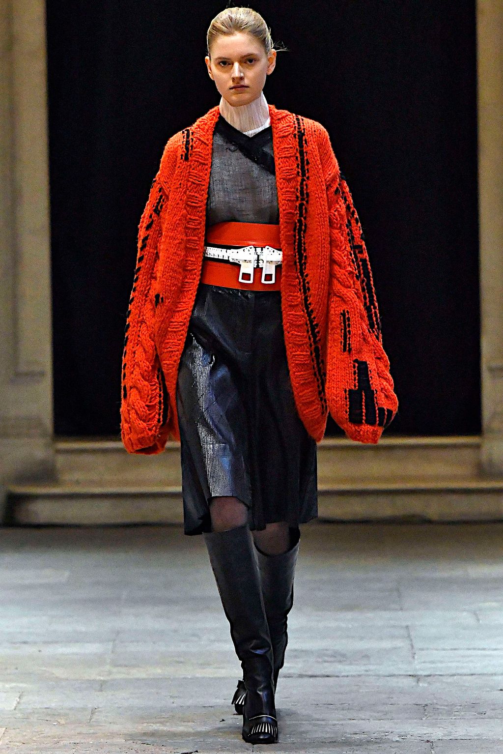 Fashion Week Milan Fall/Winter 2019 look 30 from the Cristiano Burani collection 女装