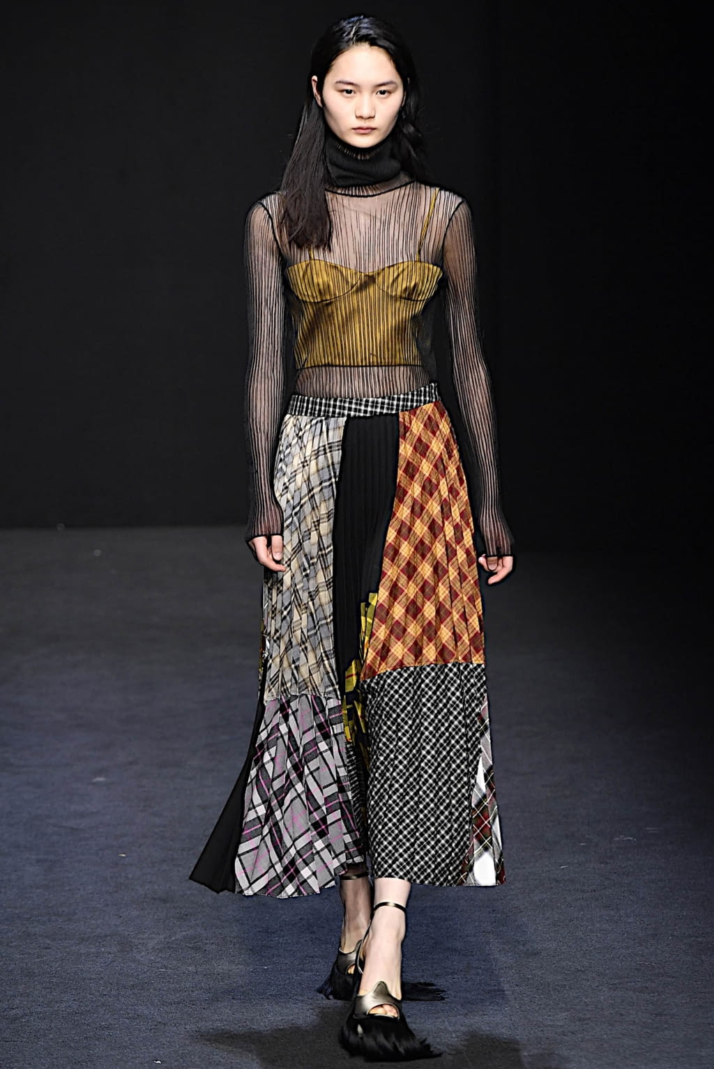 Fashion Week Milan Fall/Winter 2020 look 11 de la collection Cristiano Burani womenswear