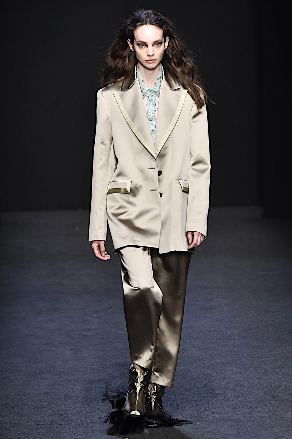 Fashion Week Milan Fall/Winter 2020 look 32 from the Cristiano Burani collection 女装