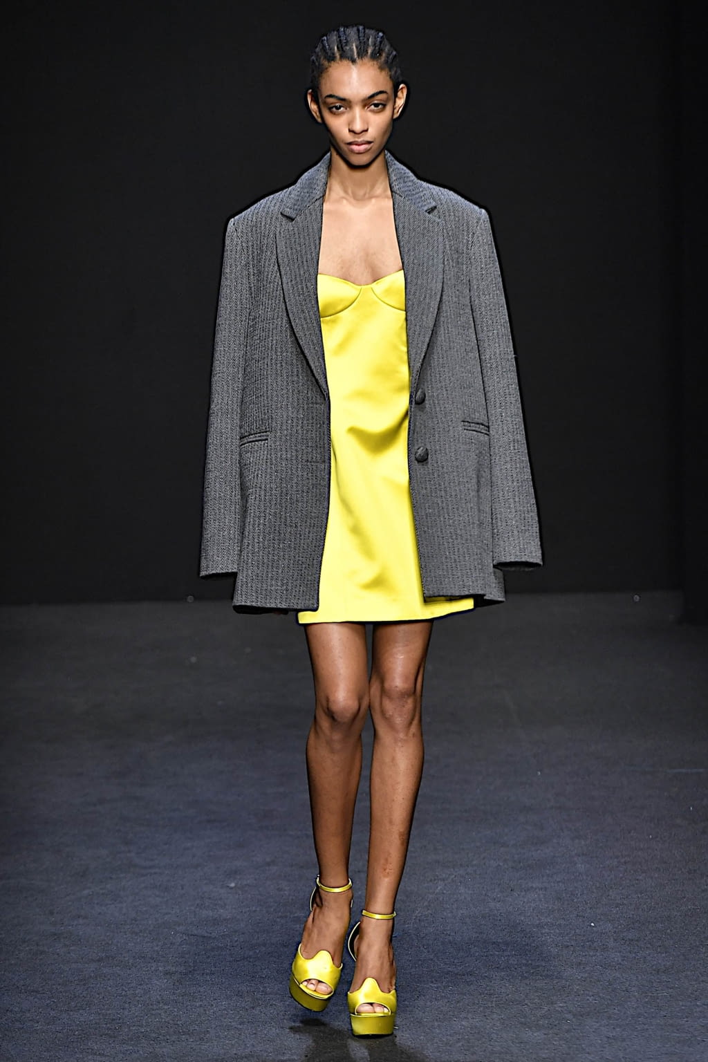 Fashion Week Milan Fall/Winter 2020 look 37 from the Cristiano Burani collection 女装
