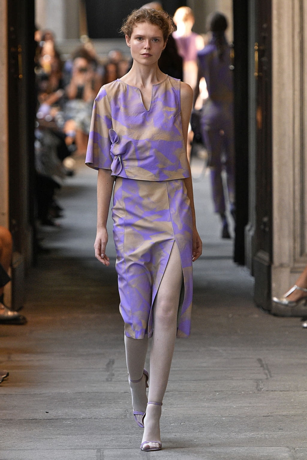 Fashion Week Milan Spring/Summer 2019 look 32 from the Cristiano Burani collection womenswear
