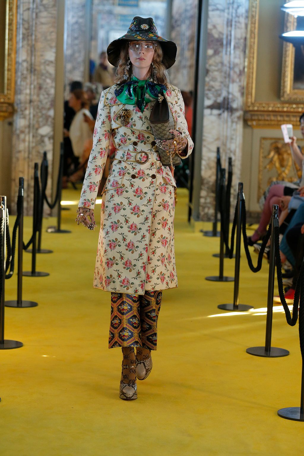 Fashion Week Milan Resort 2018 look 38 from the Gucci collection 女装