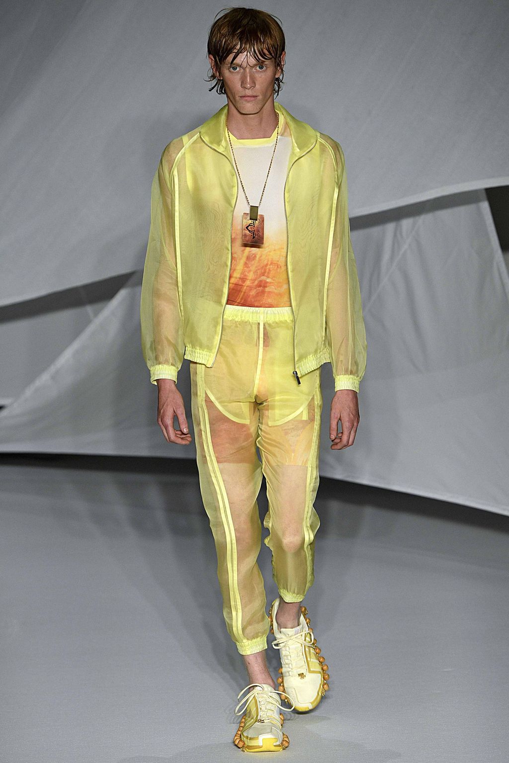 Fashion Week London Spring/Summer 2019 look 24 from the Cottweiler collection 男装