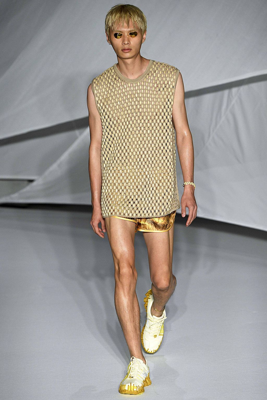 Fashion Week London Spring/Summer 2019 look 26 from the Cottweiler collection 男装