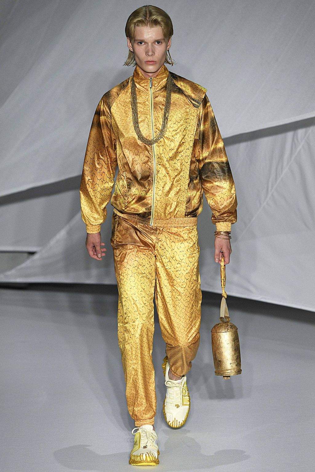 Fashion Week London Spring/Summer 2019 look 27 from the Cottweiler collection menswear
