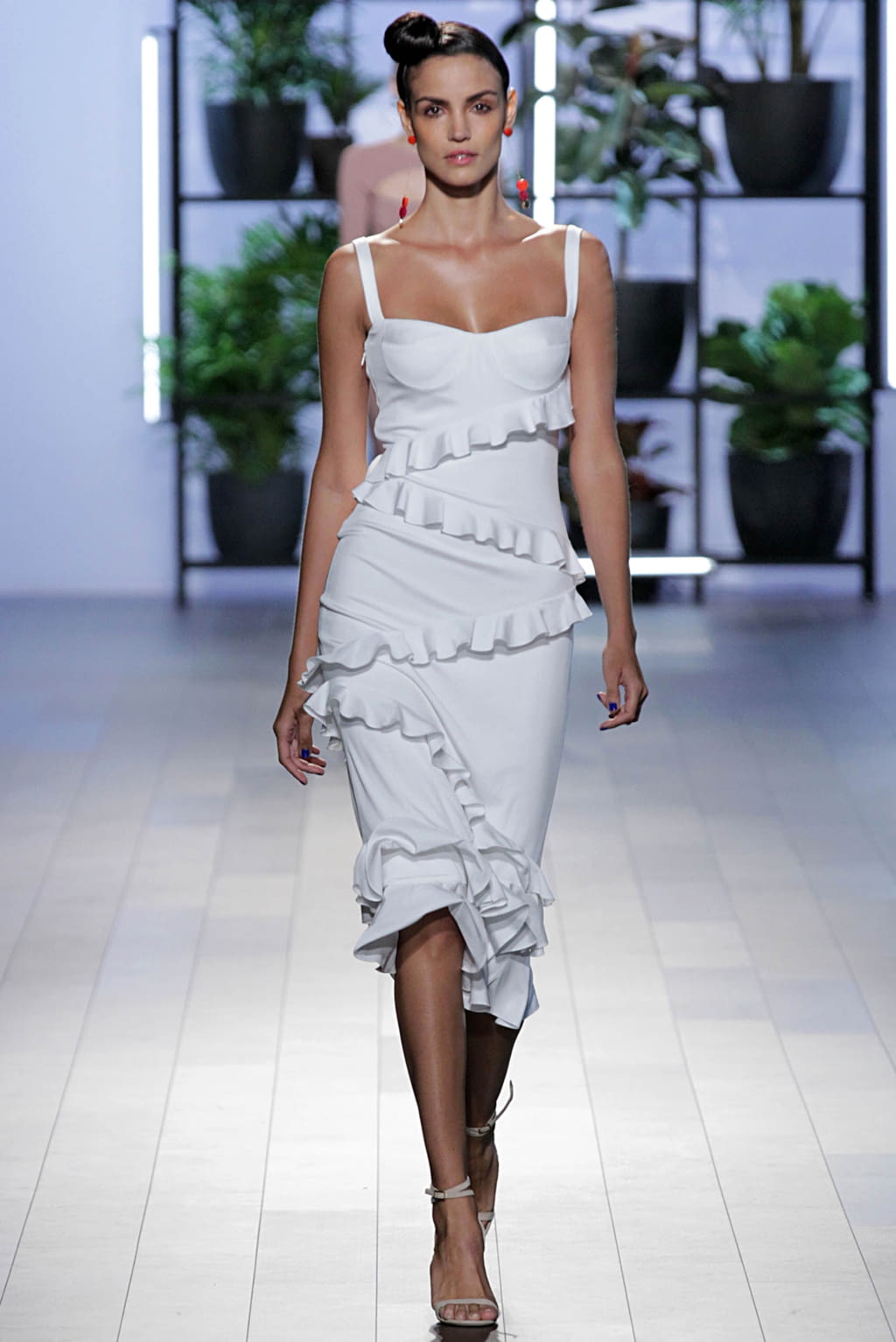 Fashion Week New York Spring/Summer 2018 look 29 from the Cushnie et Ochs collection womenswear