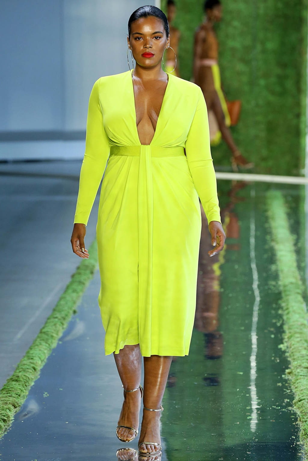 Fashion Week New York Spring/Summer 2019 look 3 from the Cushnie collection 女装