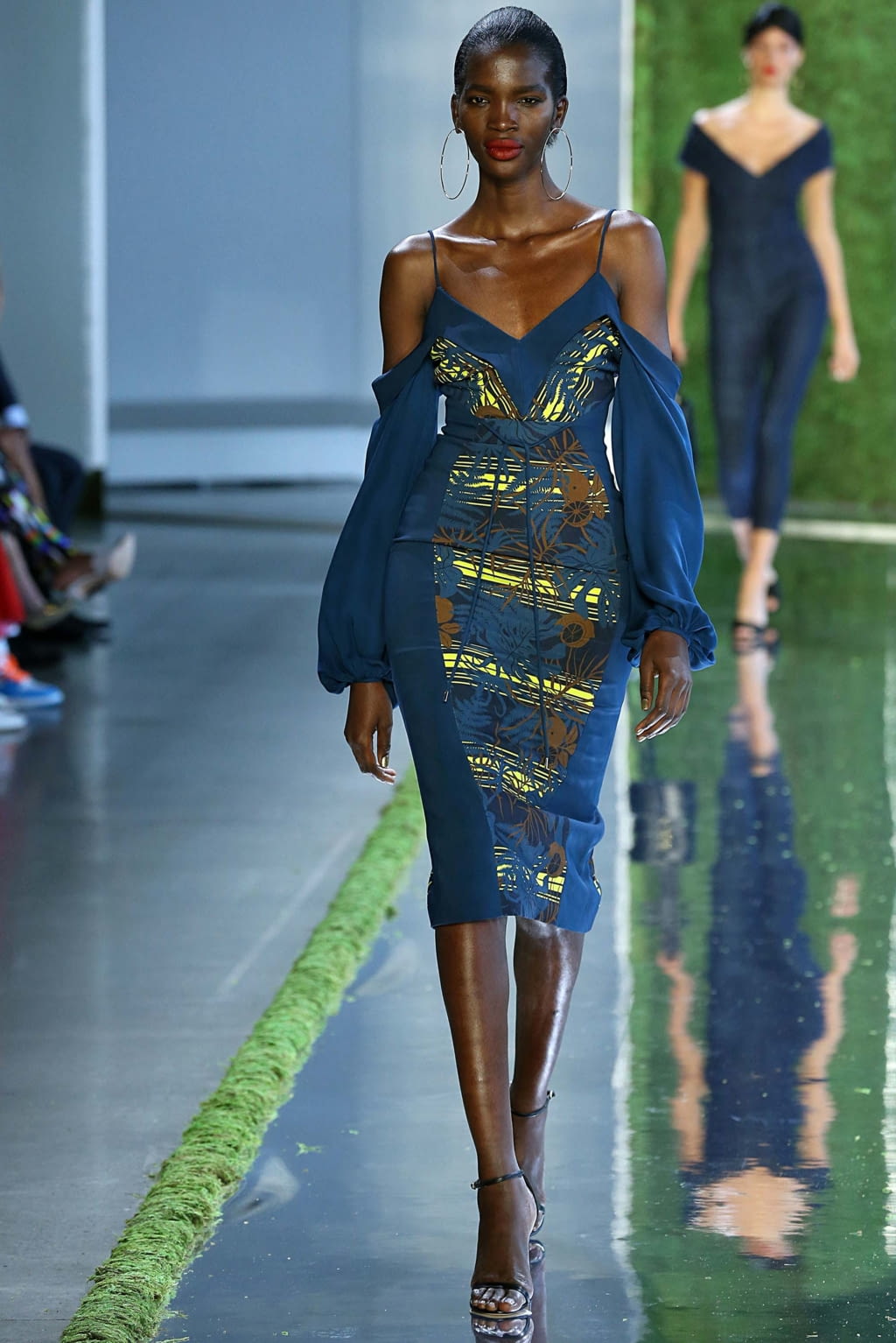 Fashion Week New York Spring/Summer 2019 look 8 from the Cushnie collection womenswear