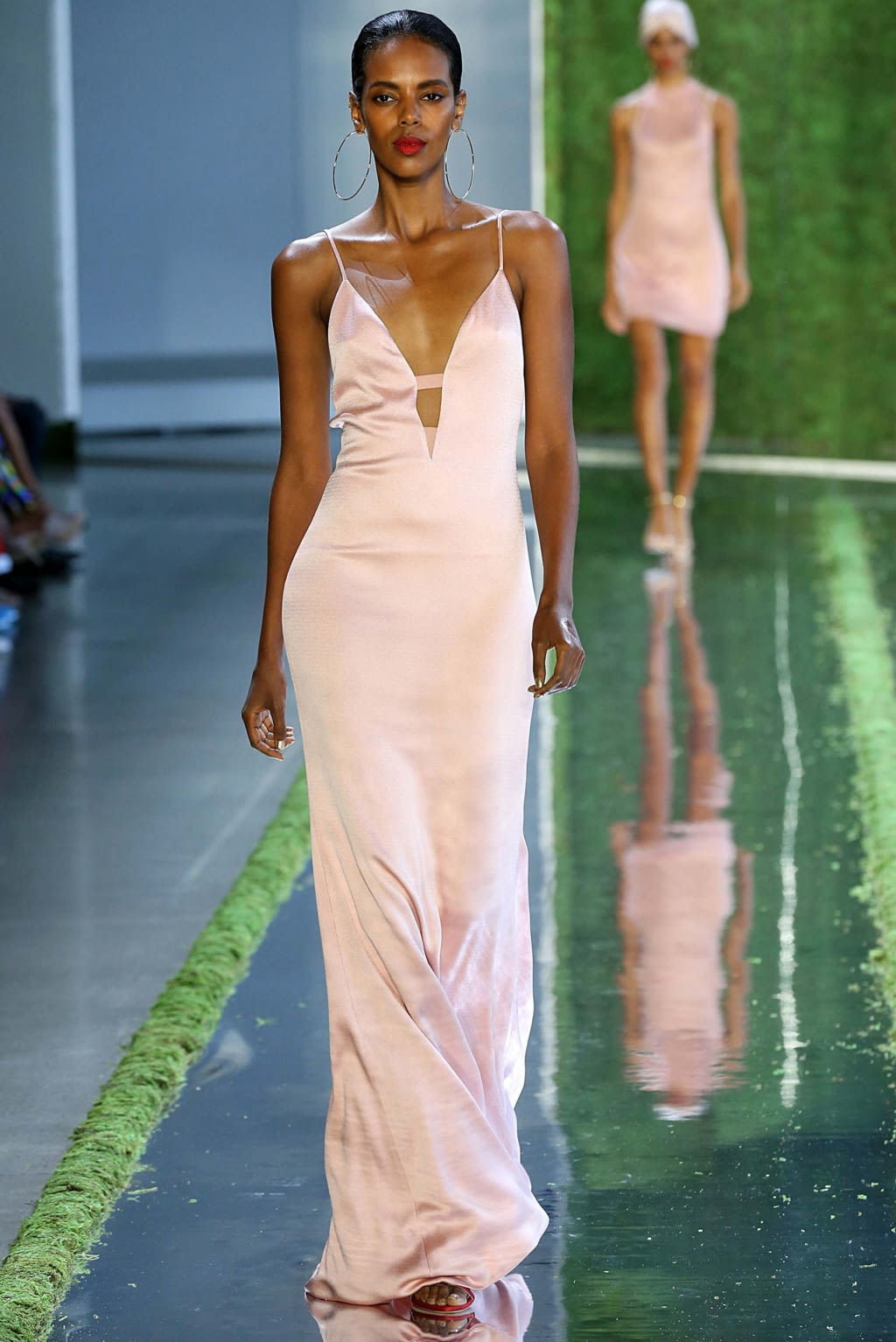 Fashion Week New York Spring/Summer 2019 look 26 from the Cushnie collection 女装