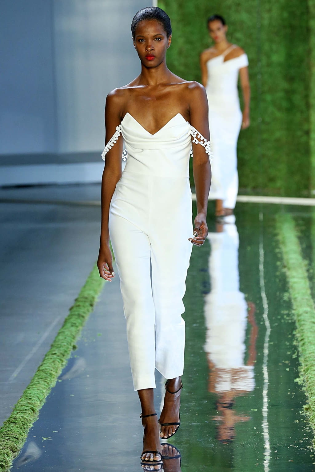 Fashion Week New York Spring/Summer 2019 look 33 from the Cushnie collection 女装