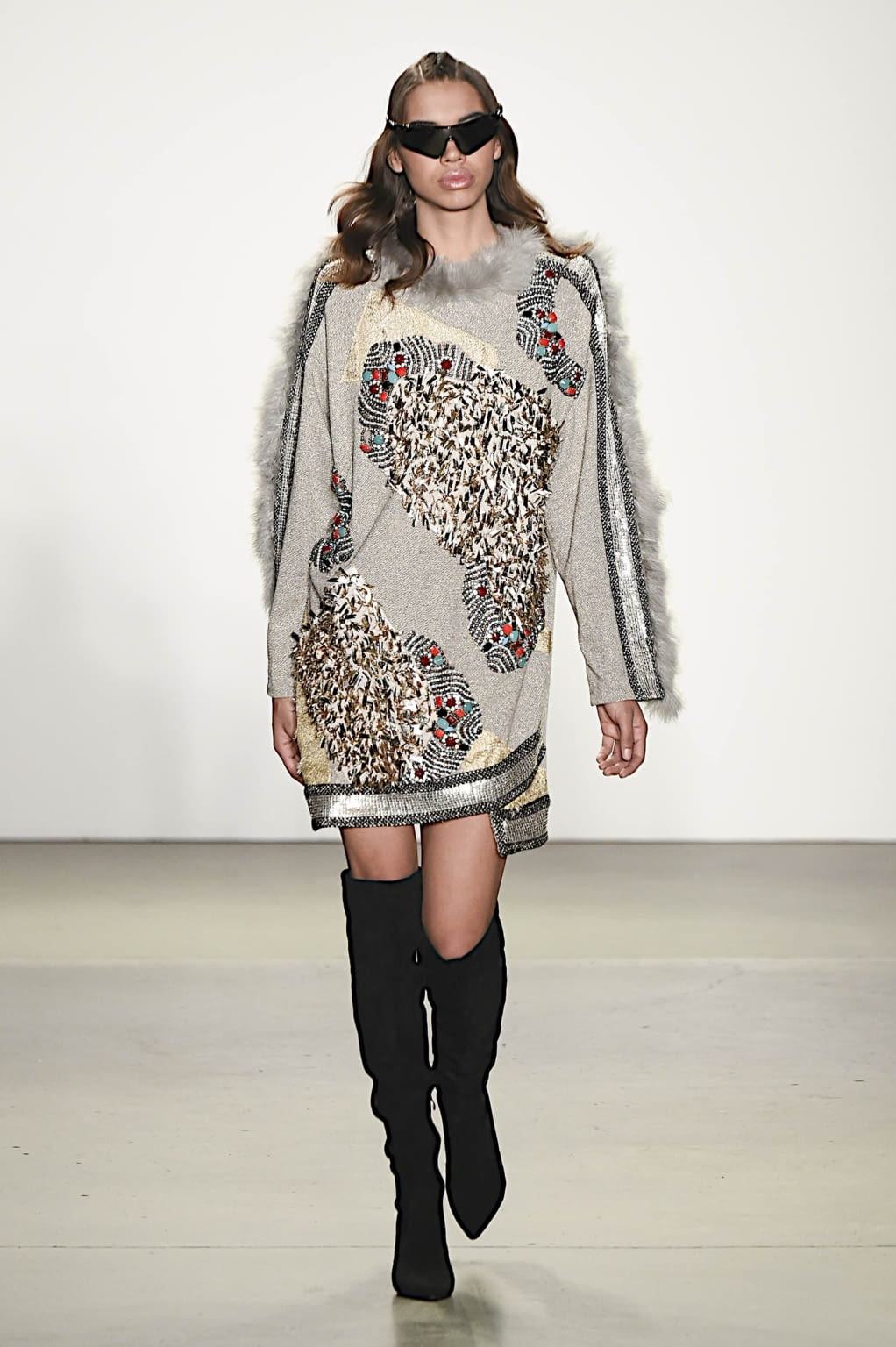 Fashion Week New York Fall/Winter 2019 look 38 from the Custo Barcelona collection 女装