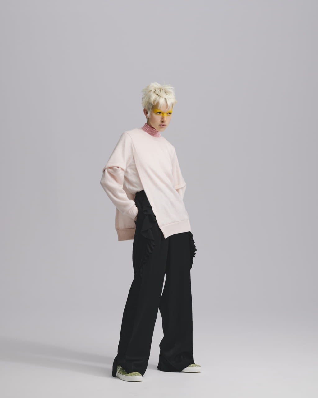Fashion Week Paris Fall/Winter 2021 look 4 de la collection SueUNDERCOVER womenswear