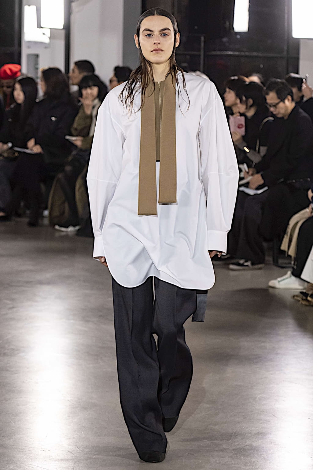 Fashion Week Paris Fall/Winter 2019 look 6 from the Cyclas collection 女装
