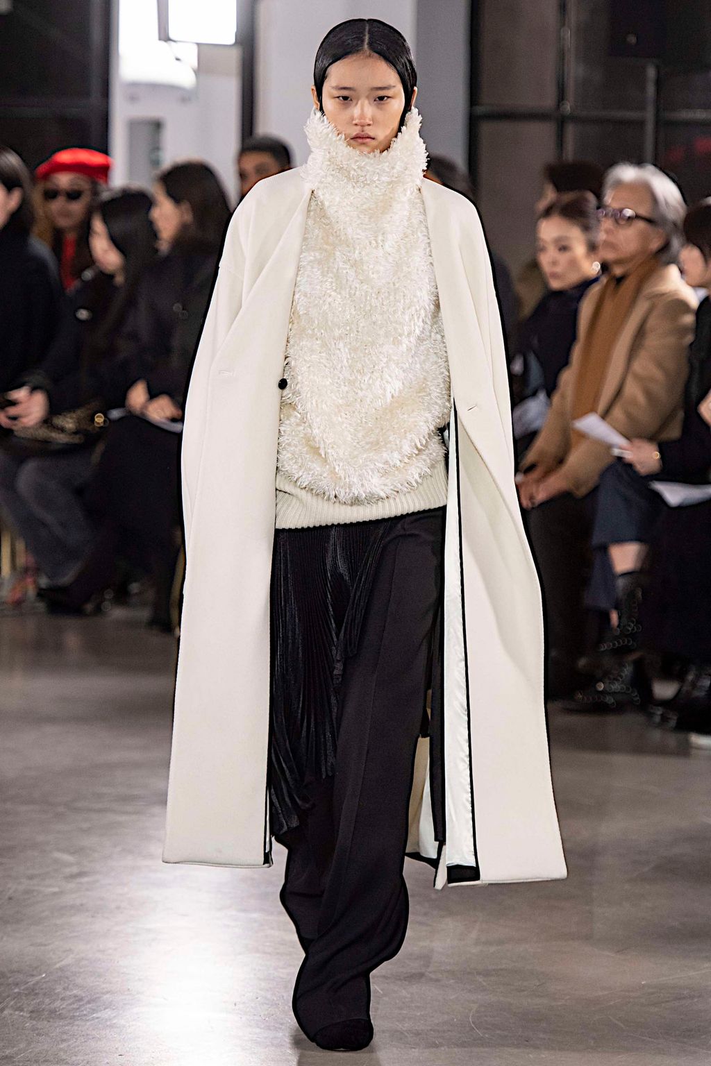 Fashion Week Paris Fall/Winter 2019 look 33 from the Cyclas collection womenswear