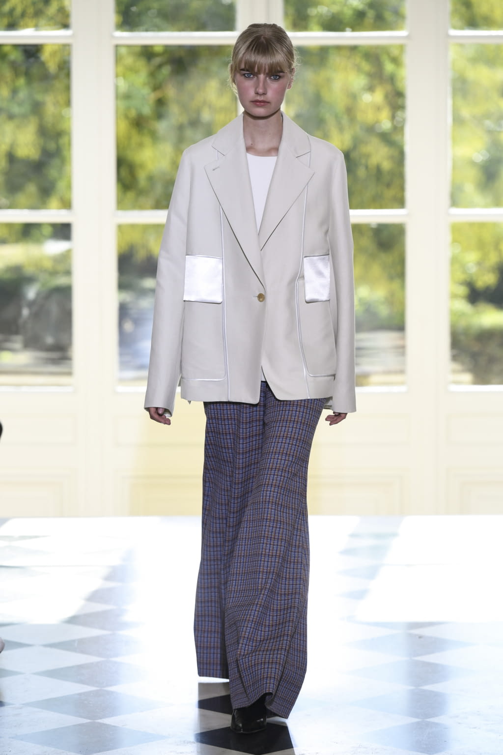 Fashion Week Paris Spring/Summer 2019 look 22 from the Cyclas collection womenswear