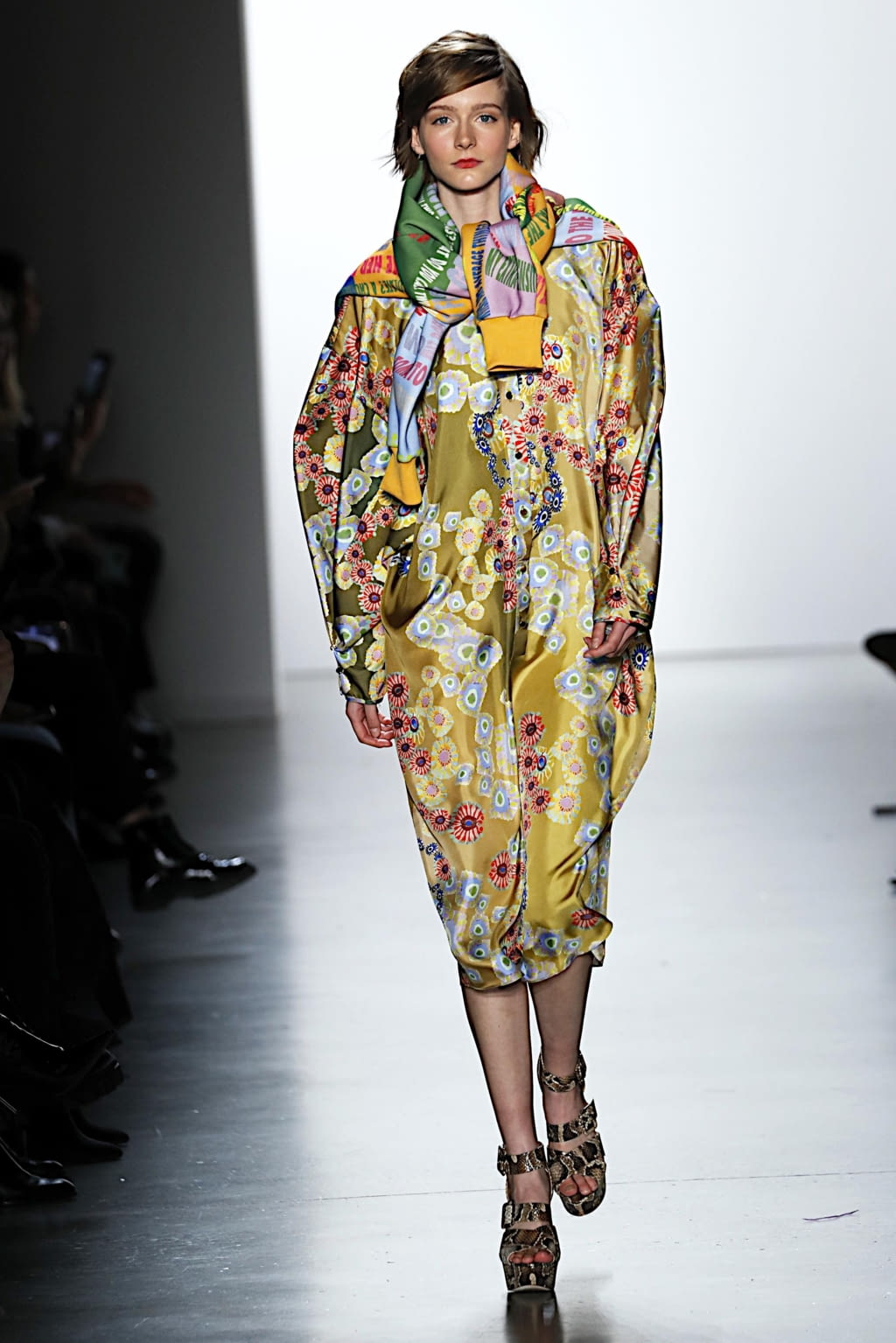 Fashion Week New York Fall/Winter 2020 look 33 from the Cynthia Rowley collection 女装