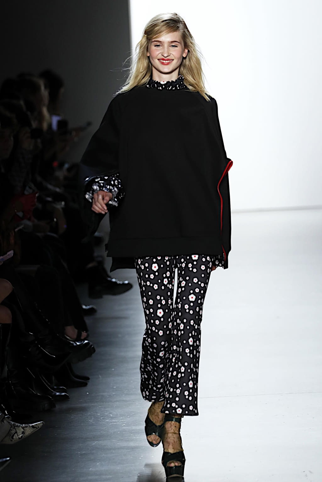 Fashion Week New York Fall/Winter 2020 look 16 from the Cynthia Rowley collection 女装