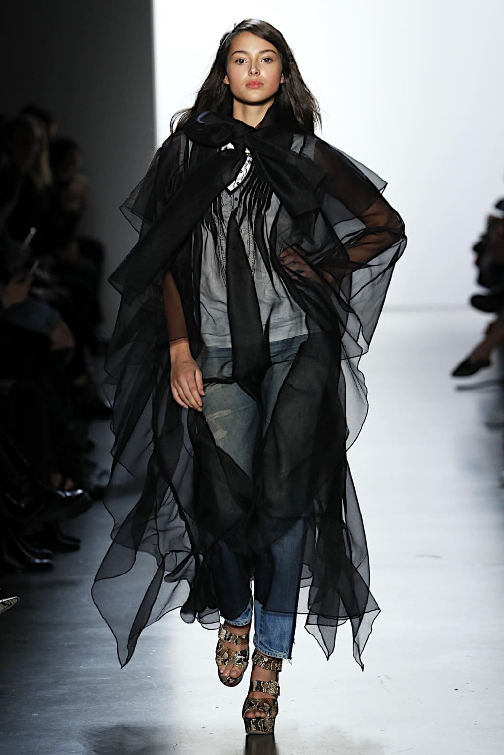 Fashion Week New York Fall/Winter 2020 look 4 from the Cynthia Rowley collection womenswear