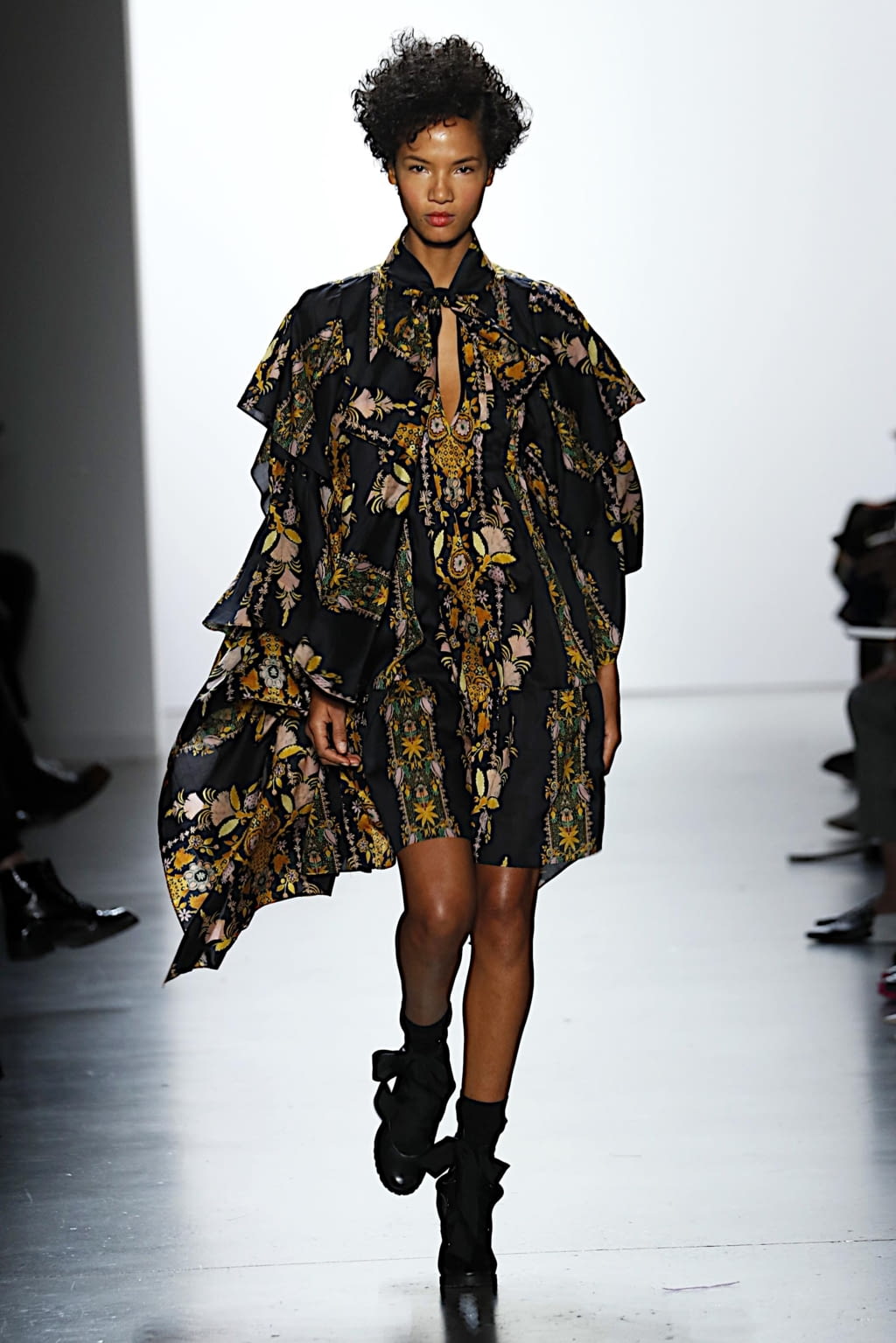 Fashion Week New York Fall/Winter 2020 look 38 from the Cynthia Rowley collection 女装