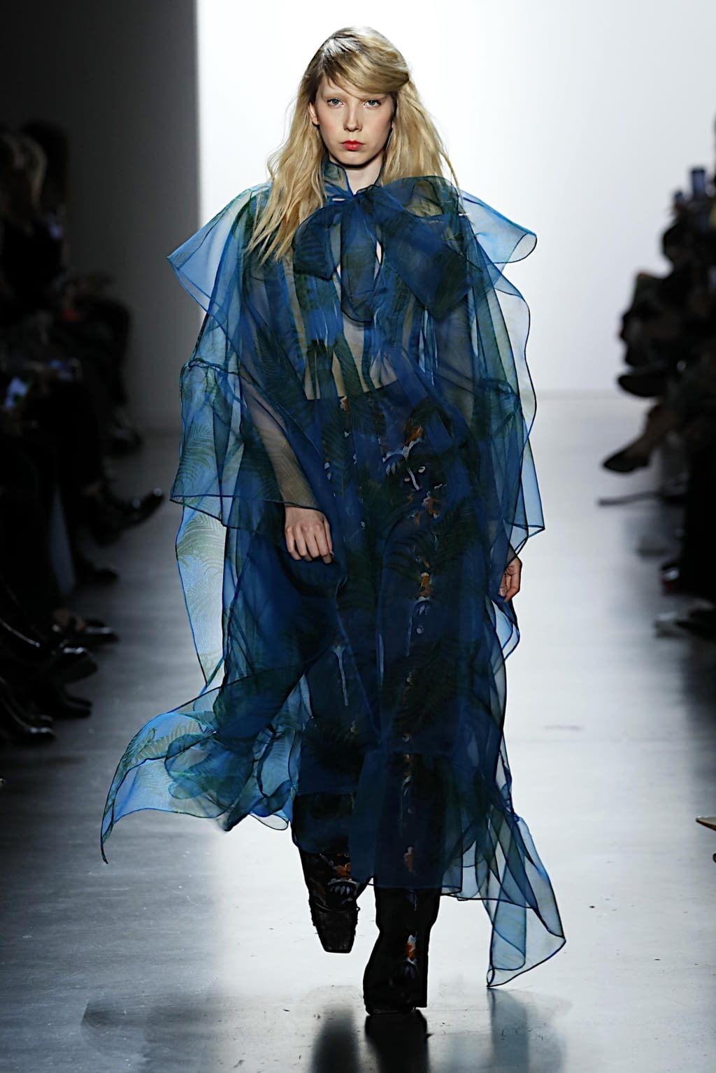 Fashion Week New York Fall/Winter 2020 look 1 from the Cynthia Rowley collection 女装