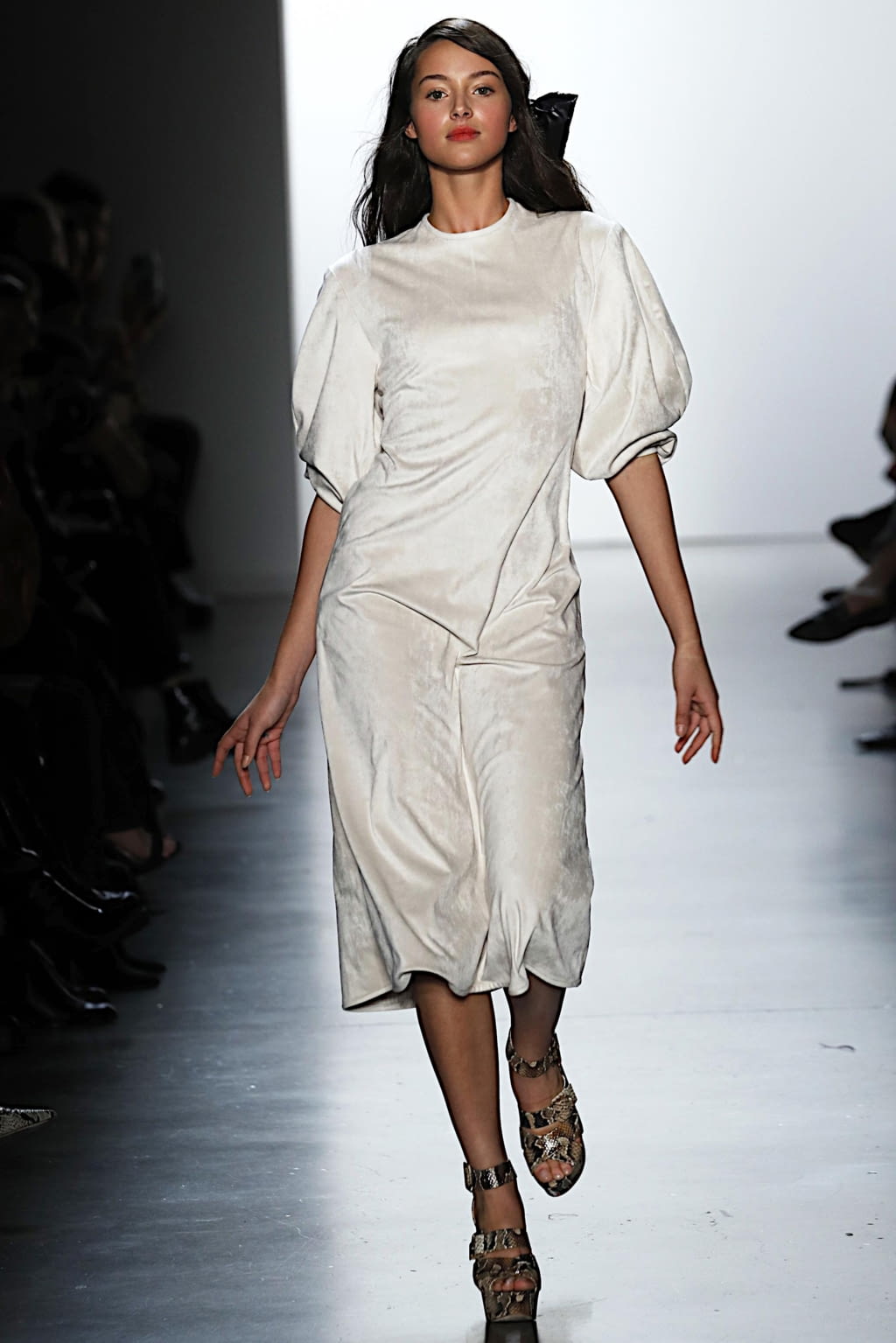 Fashion Week New York Fall/Winter 2020 look 27 from the Cynthia Rowley collection womenswear