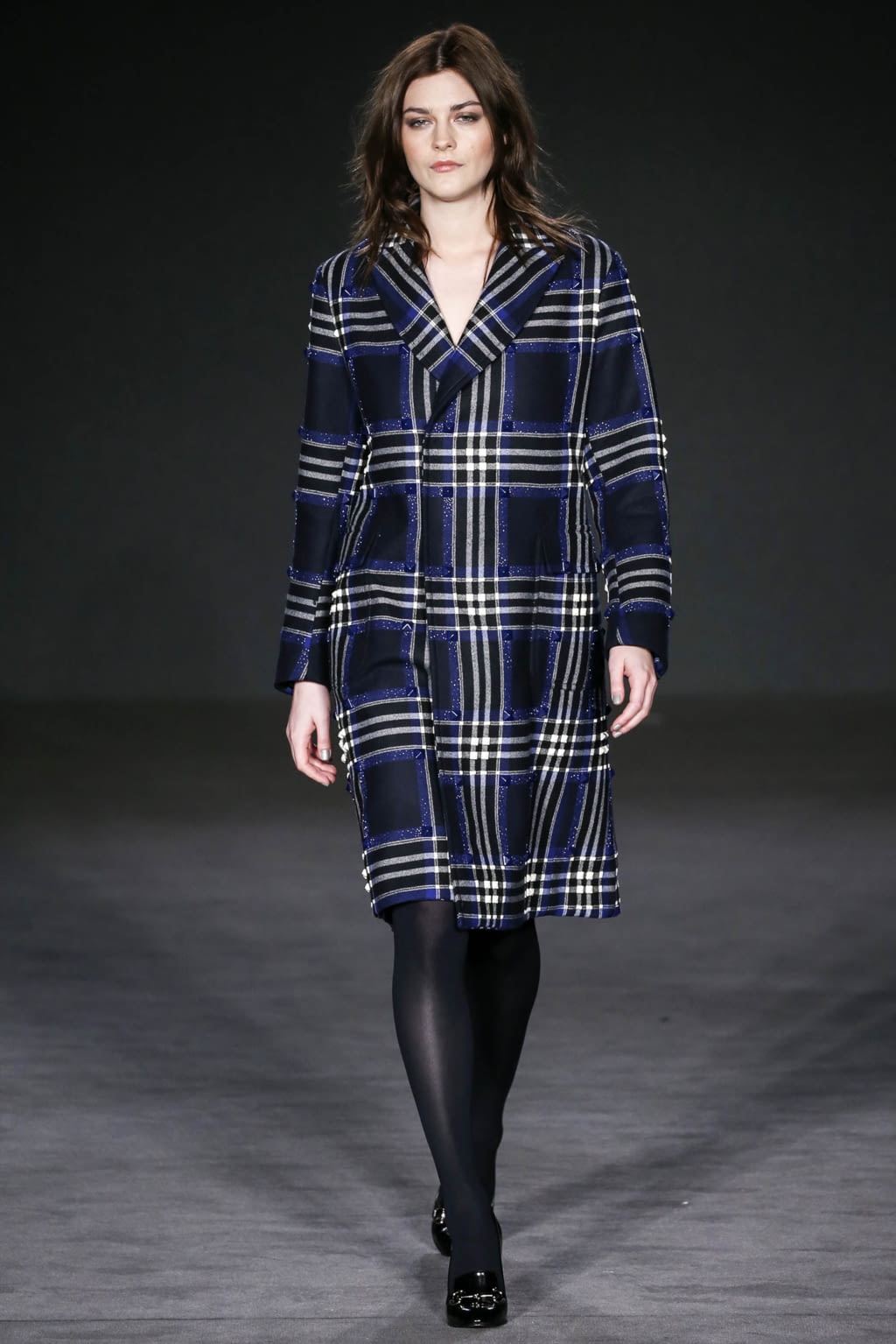 Fashion Week London Fall/Winter 2017 look 1 from the Daks collection 女装