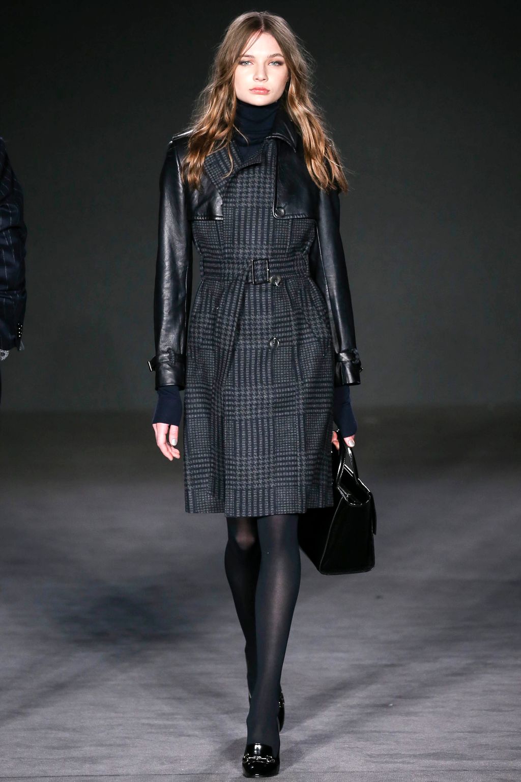 Fashion Week London Fall/Winter 2017 look 30 from the Daks collection 女装