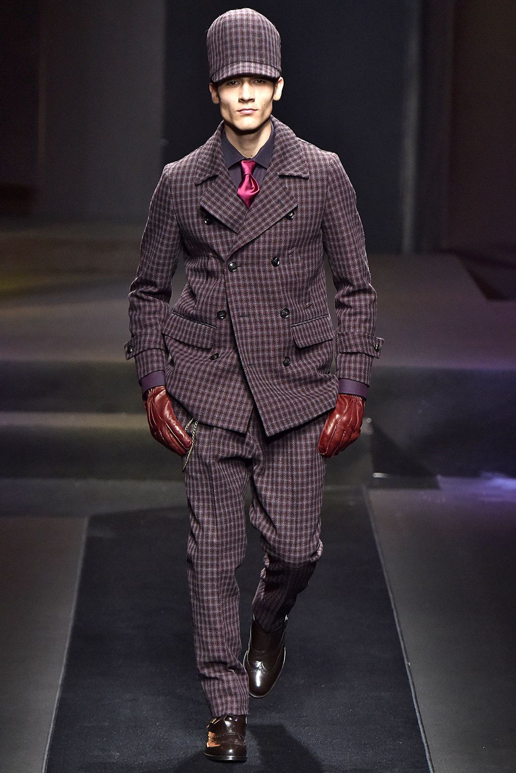 Fashion Week Milan Fall/Winter 2018 look 15 from the Daks collection 男装