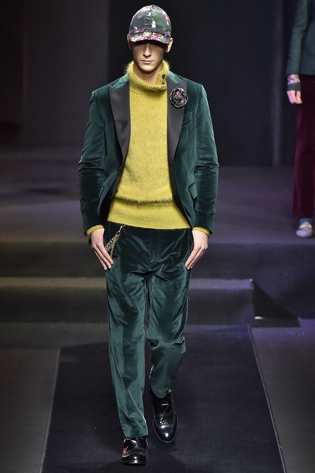 Fashion Week Milan Fall/Winter 2018 look 33 from the Daks collection 男装