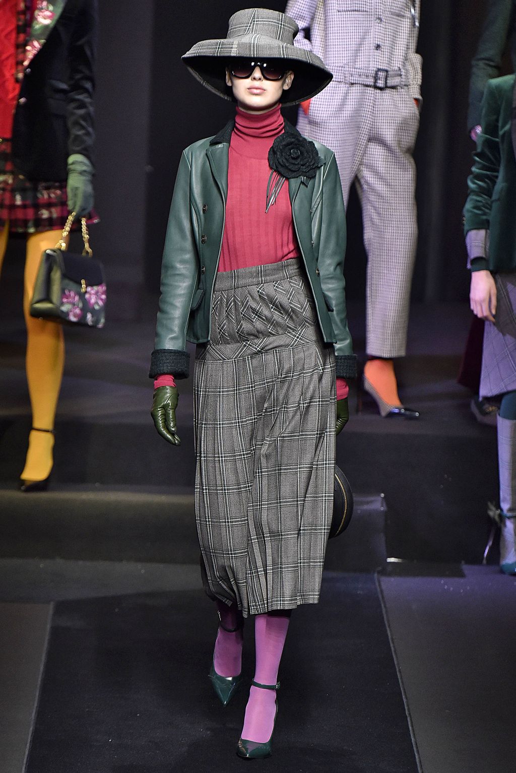 Fashion Week Milan Fall/Winter 2018 look 52 from the Daks collection 男装