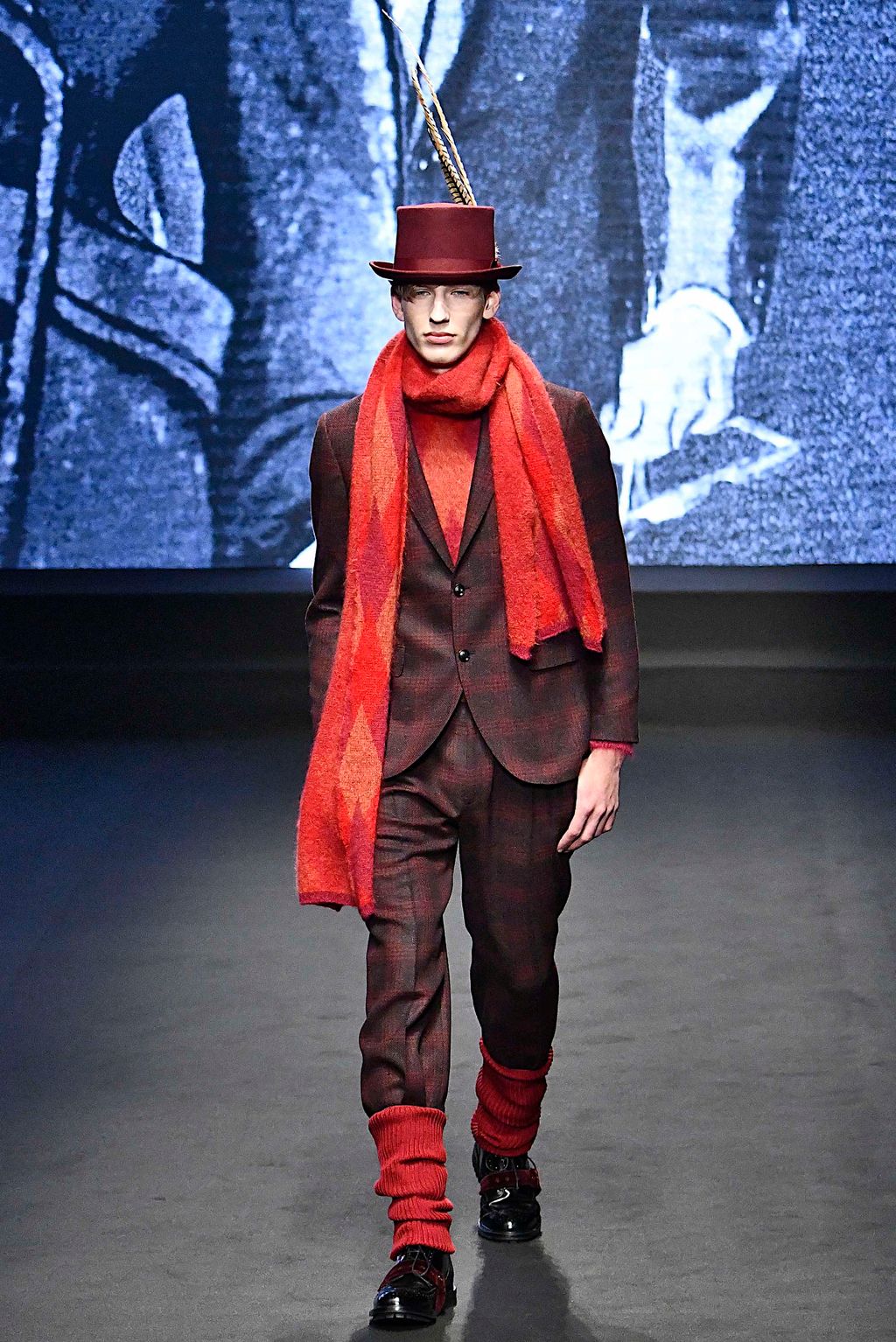 Fashion Week Milan Fall/Winter 2019 look 45 from the Daks collection menswear