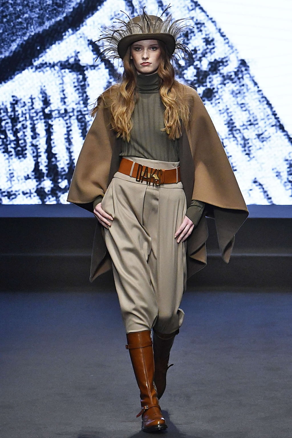 Fashion Week Milan Fall/Winter 2019 look 6 from the Daks collection menswear