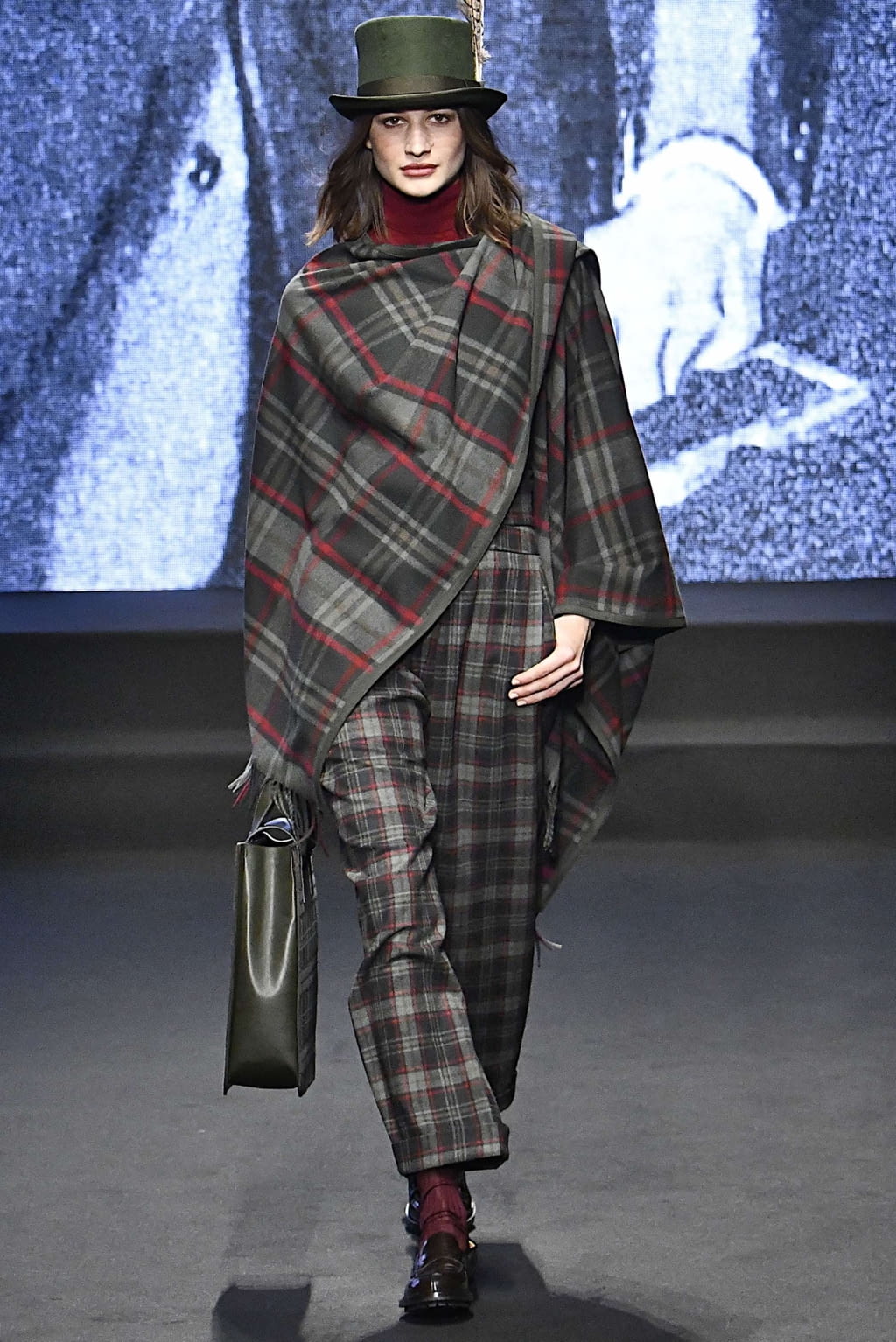 Fashion Week Milan Fall/Winter 2019 look 8 from the Daks collection 男装
