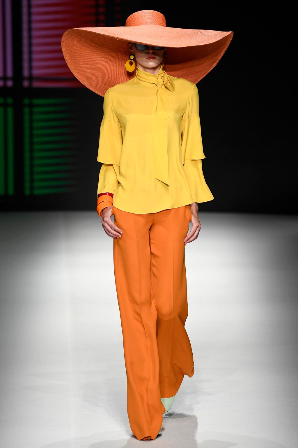 Fashion Week Milan Spring/Summer 2019 look 5 de la collection Daks menswear