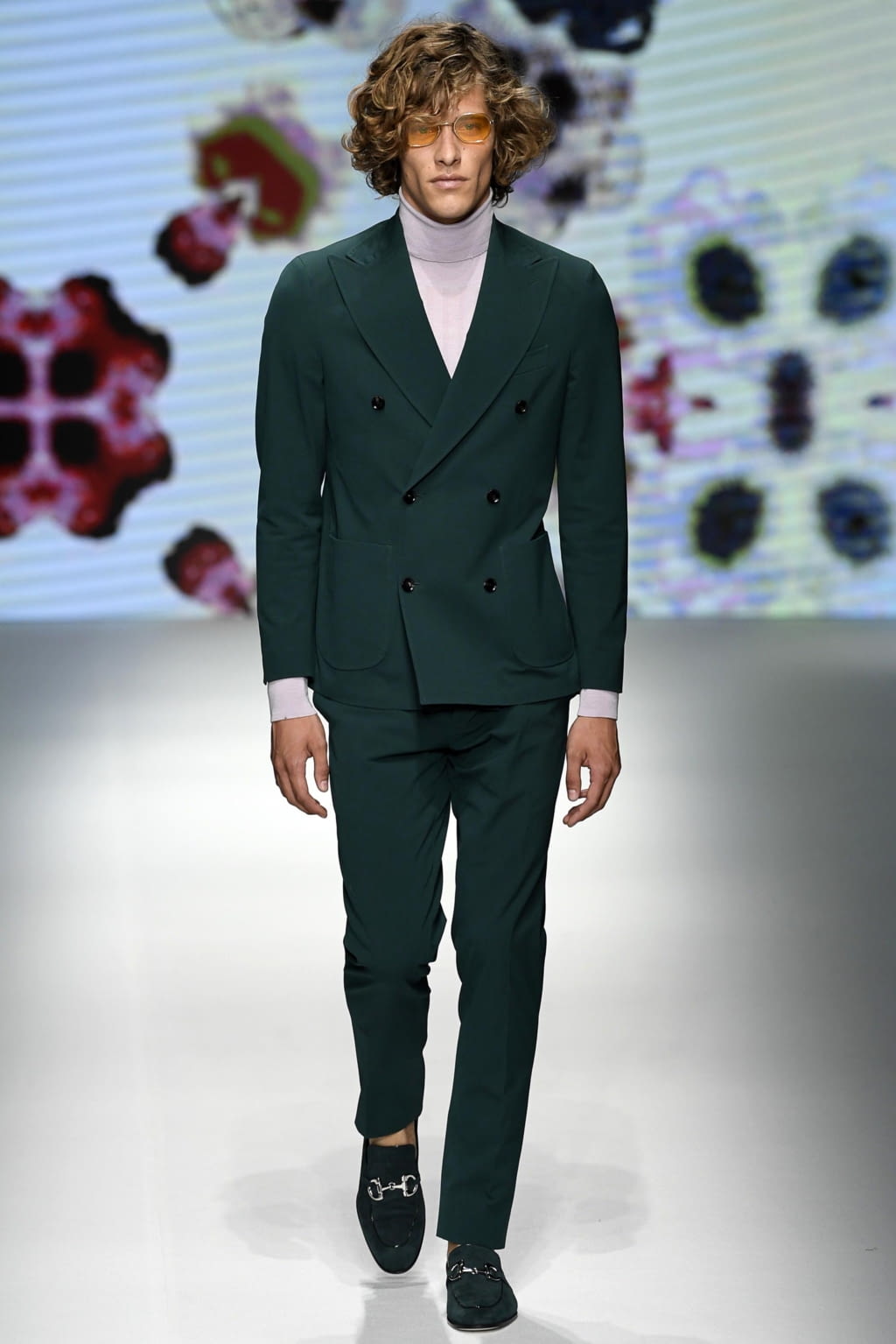 Fashion Week Milan Spring/Summer 2019 look 9 from the Daks collection 男装