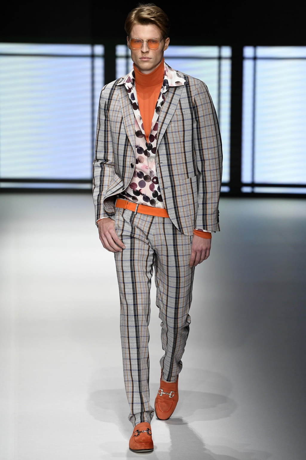 Fashion Week Milan Spring/Summer 2019 look 24 from the Daks collection 男装
