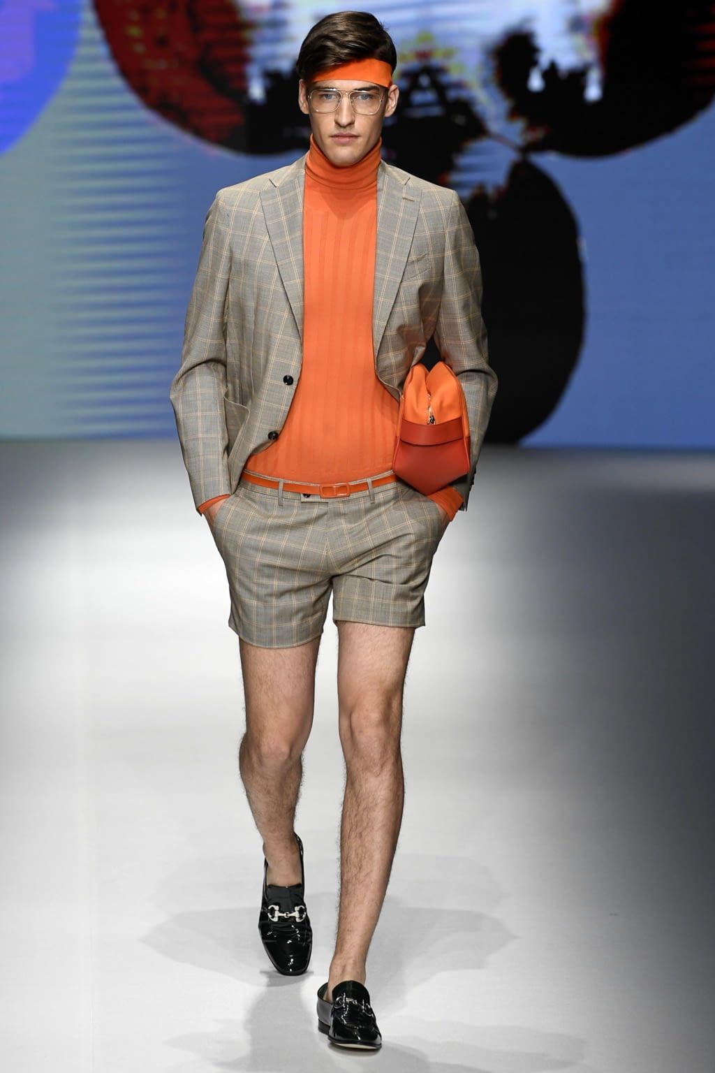 Fashion Week Milan Spring/Summer 2019 look 42 from the Daks collection menswear