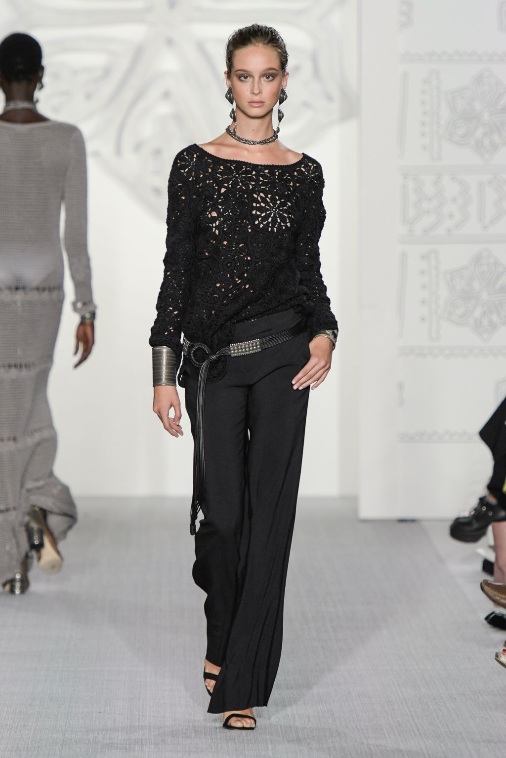 Fashion Week London Spring/Summer 2017 look 13 from the Daks collection womenswear