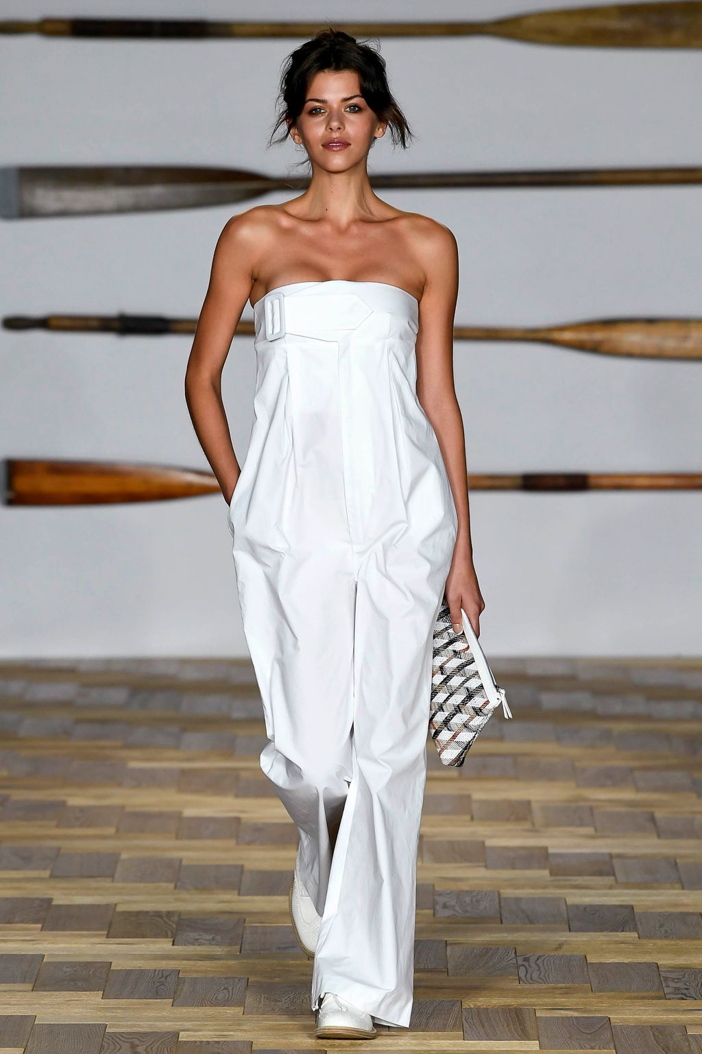 Fashion Week London Spring/Summer 2018 look 5 from the Daks collection 女装