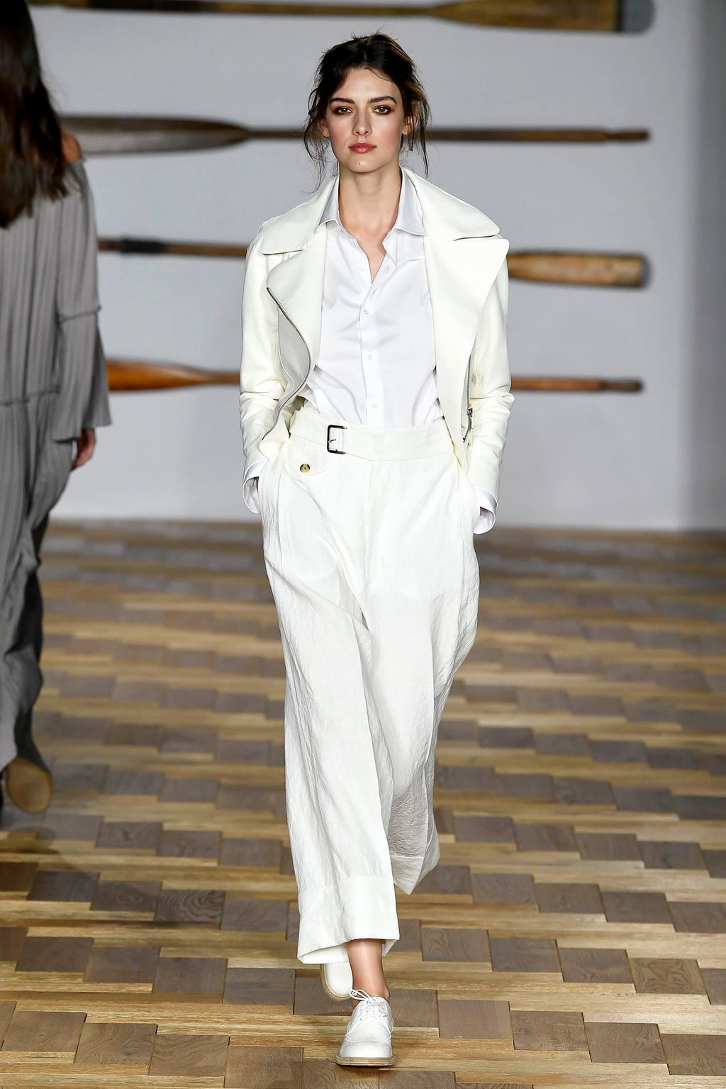 Fashion Week London Spring/Summer 2018 look 26 from the Daks collection 女装