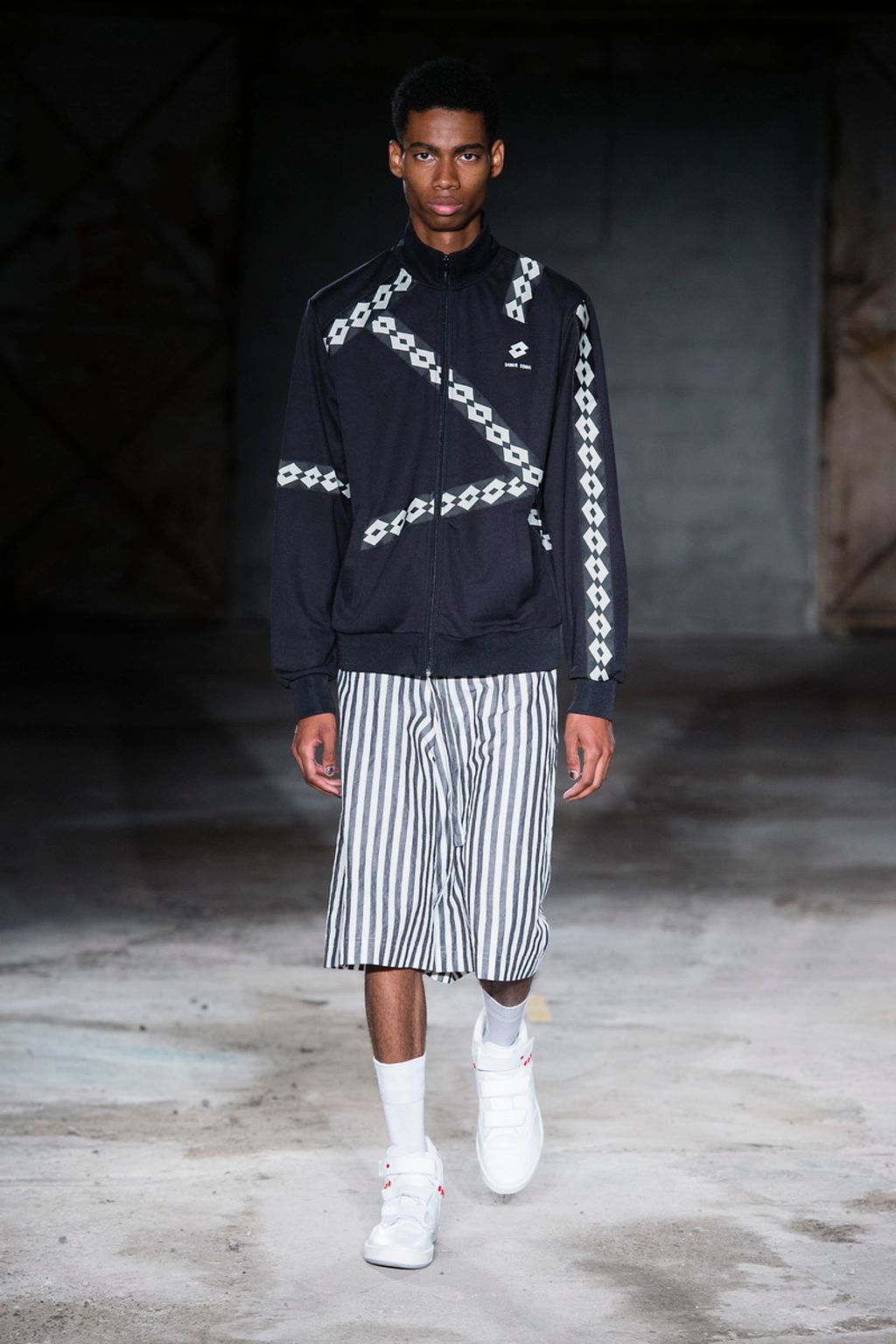 Fashion Week Milan Spring/Summer 2018 look 13 from the Damir Doma collection menswear