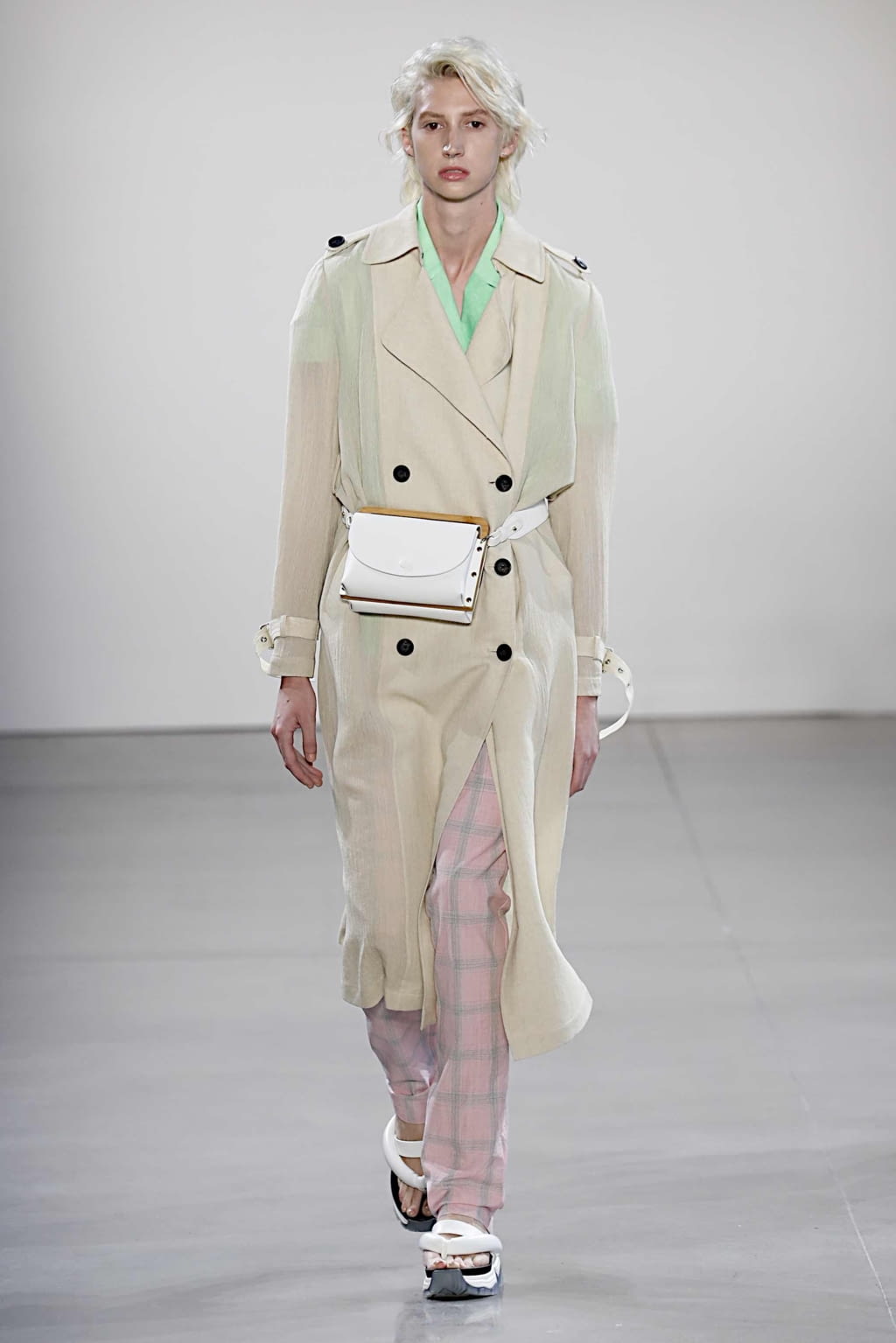 Fashion Week New York Spring/Summer 2020 look 16 from the Damo Wang collection womenswear