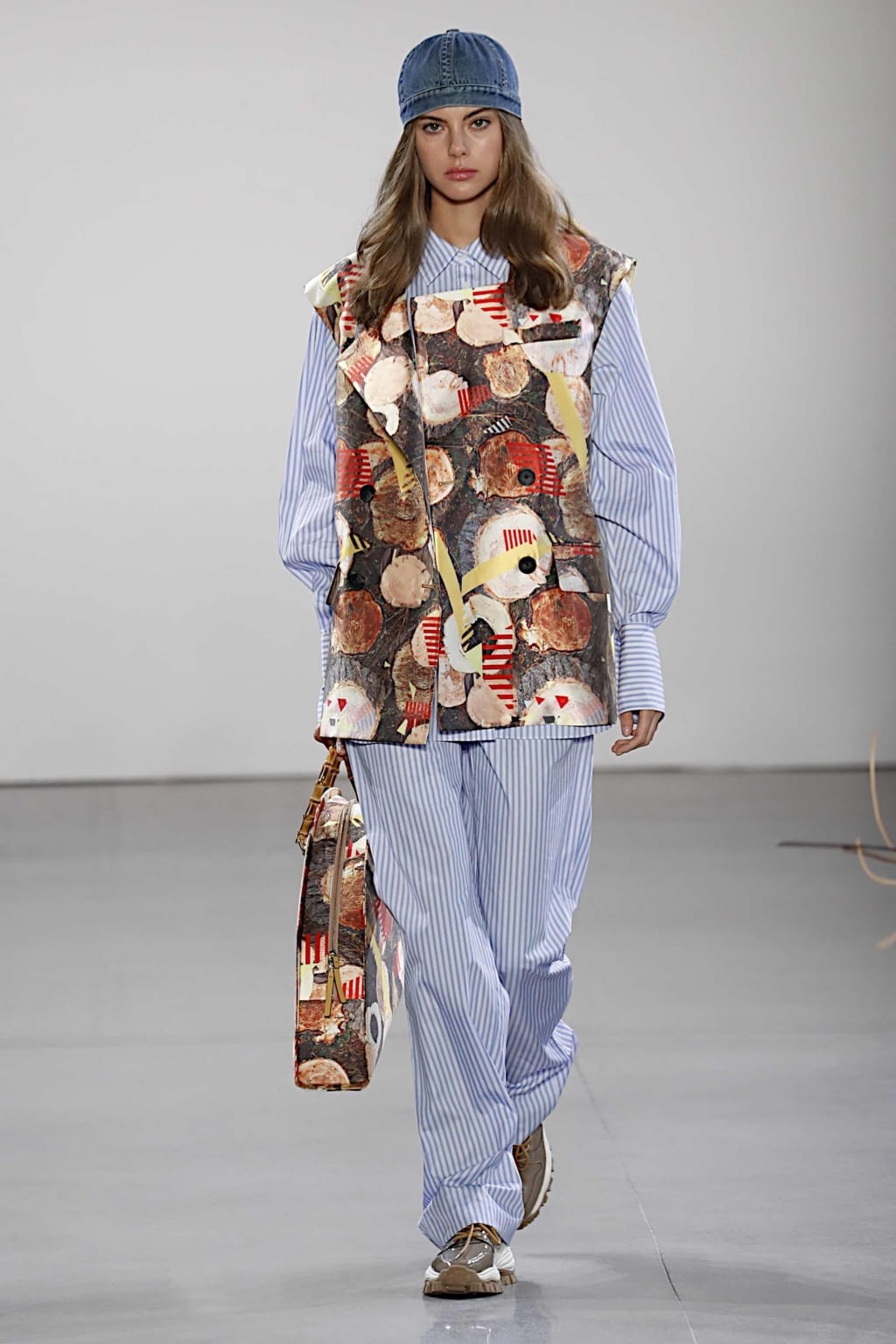 Fashion Week New York Spring/Summer 2020 look 28 from the Damo Wang collection womenswear